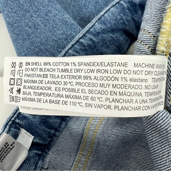 NWT Forever 21 Women’s Blue Jeans Sz 4 (27) Light Wash Mid-Rise Curved Straight - Picture 7 of 16